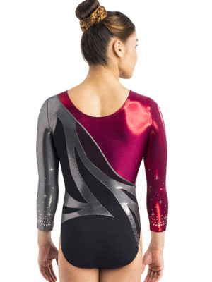 ERVY rot-schwarzer Turnanzug für Mädchen mit silbernen Akzenten und Glitzersteinen.