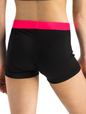 ERVY kurze Turnhose in schwarz, mit elastischem Bund in pink