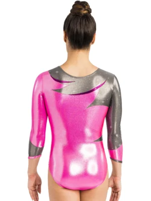 ERVY glänzender Gymnastikanzug ARVENN in Pink-Grau mit Strass und Design.